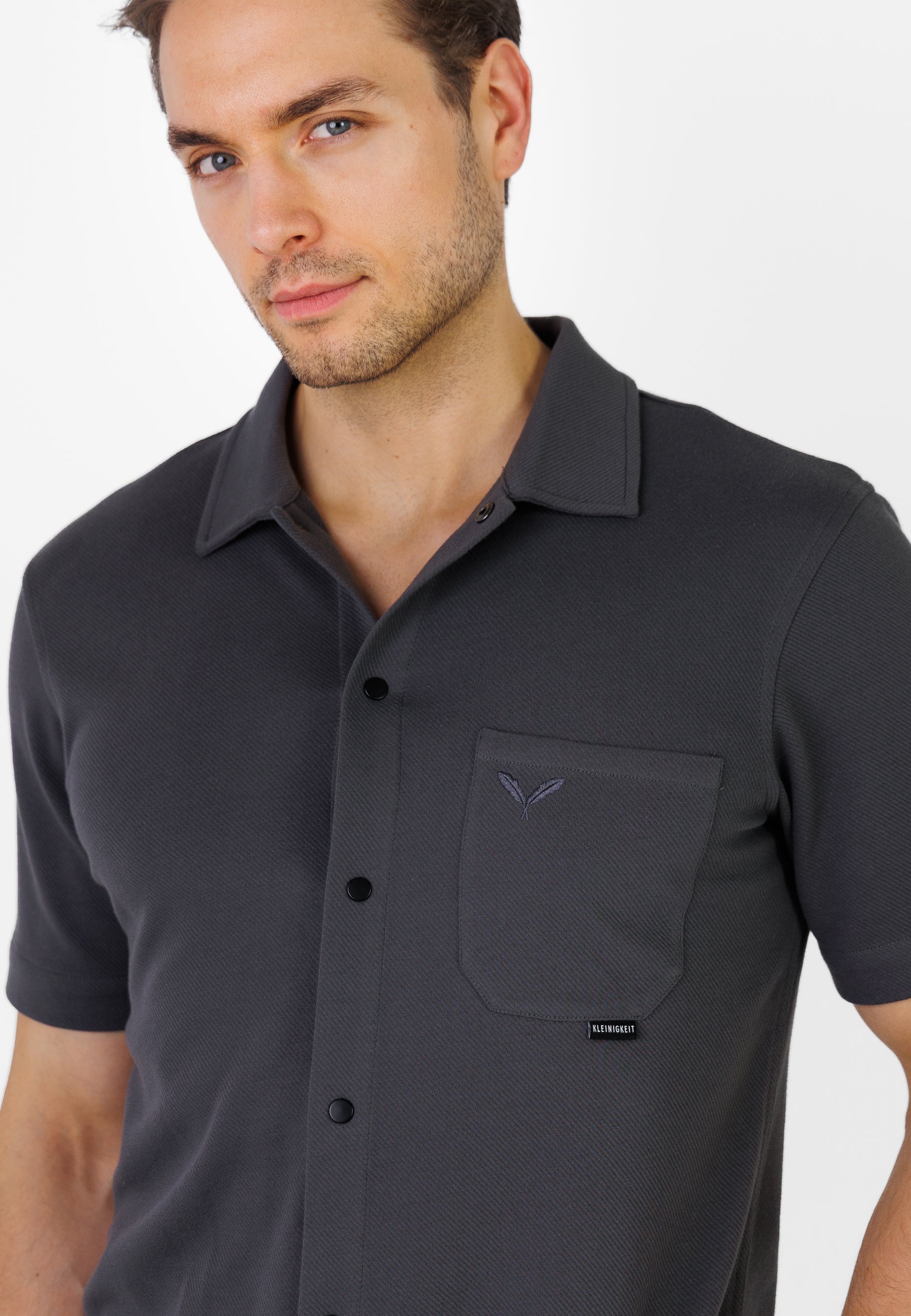 Relaxel Schulz Shirt - Image 12